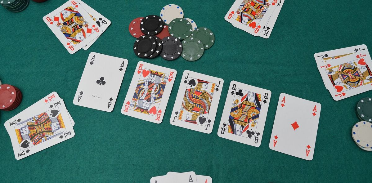 Royal Ace Casino کیسینو میں پوکر گیمز